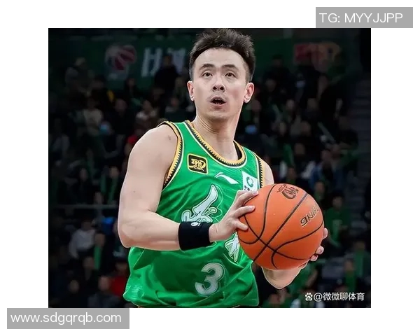 CBA季前赛新疆对阵辽宁精彩直播全程回顾与分析